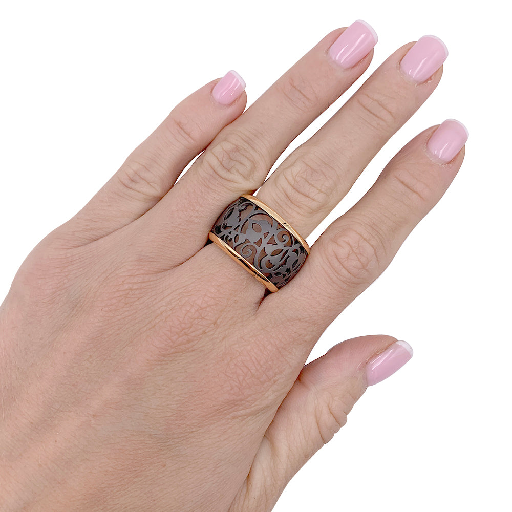 Pomellato ring, "Arabesque", rose gold, titanium.