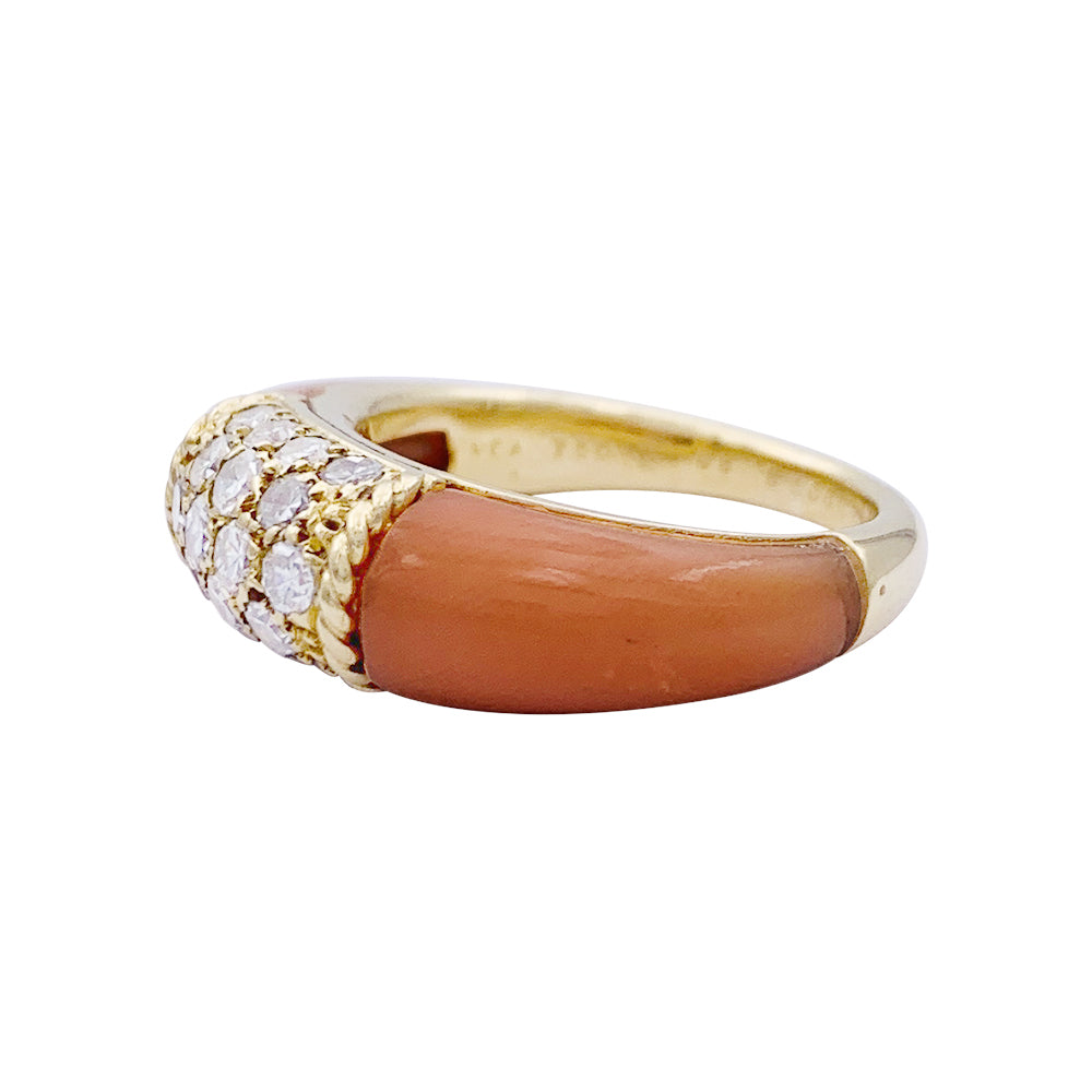 Bague Van Cleef & Arpels "Philippine", or jaune, corail rose et diamants.