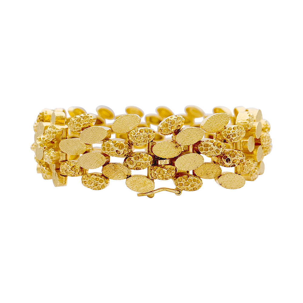 Vintage Mellerio bracelet in yellow gold.