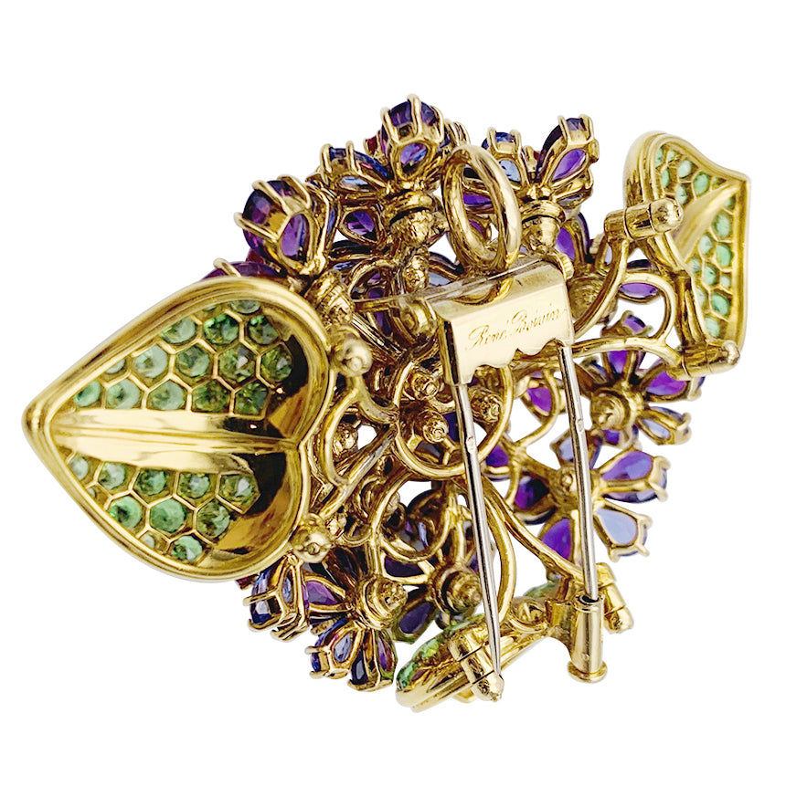 René Boivin clip, "Bouquet of Violets", yellow gold, colored gems.