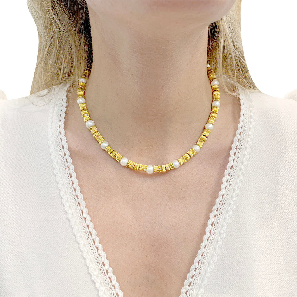 Lalaounis necklace in gold beads and cultured pearls.