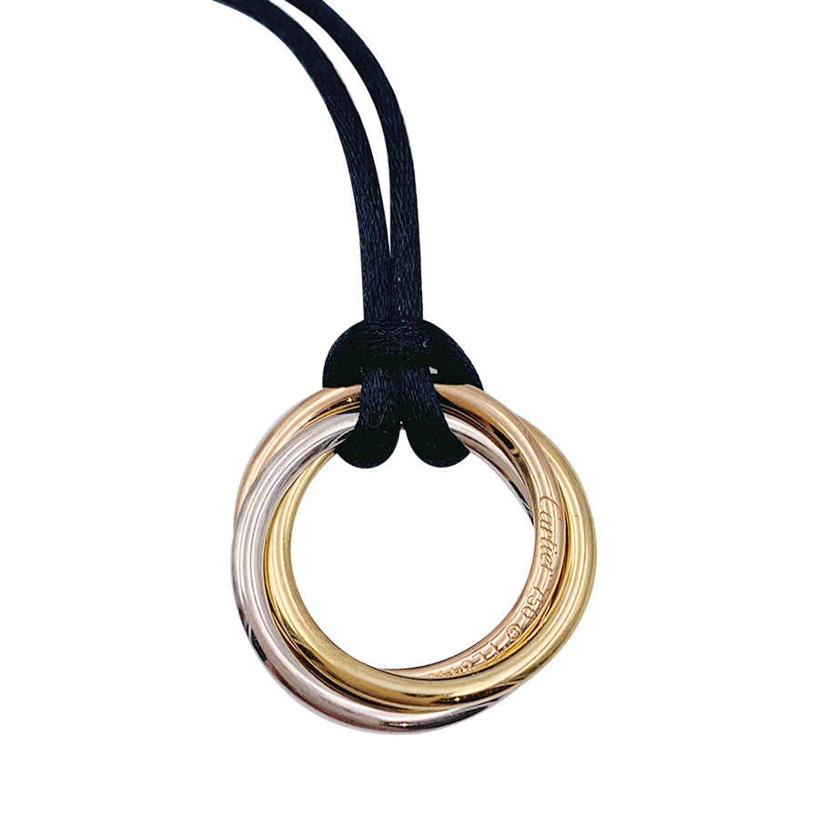 Cartier necklace, "Trinity", three golds, diamonds.