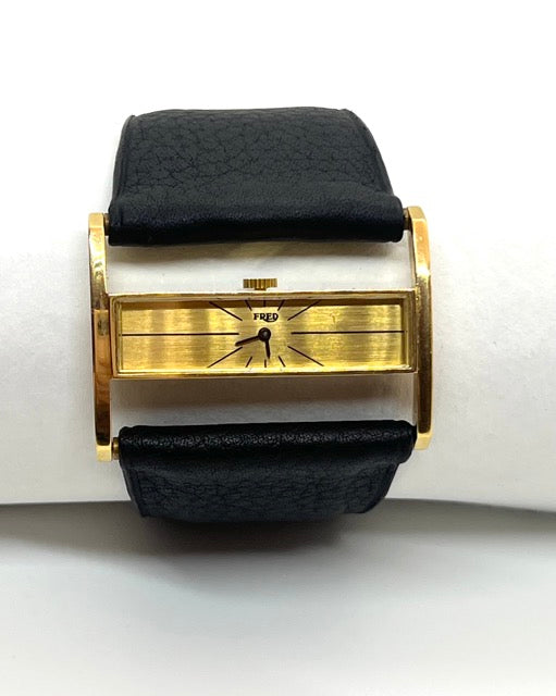 Montre Fred vintage or jaune 18K bracelet cuir