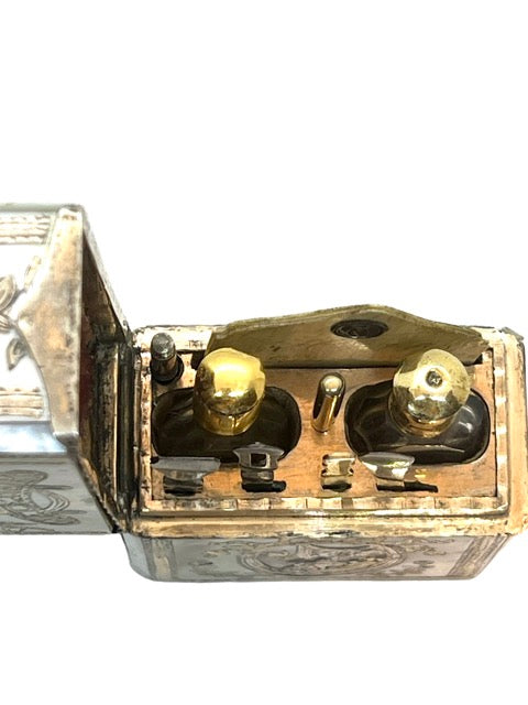 18th century toiletry set in silver-enhanced tableware, for the loyalty bus shelters.