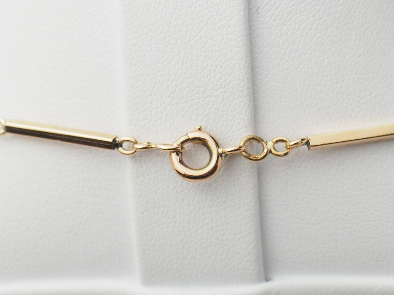 Bracelet ligne diamants en or blanc.