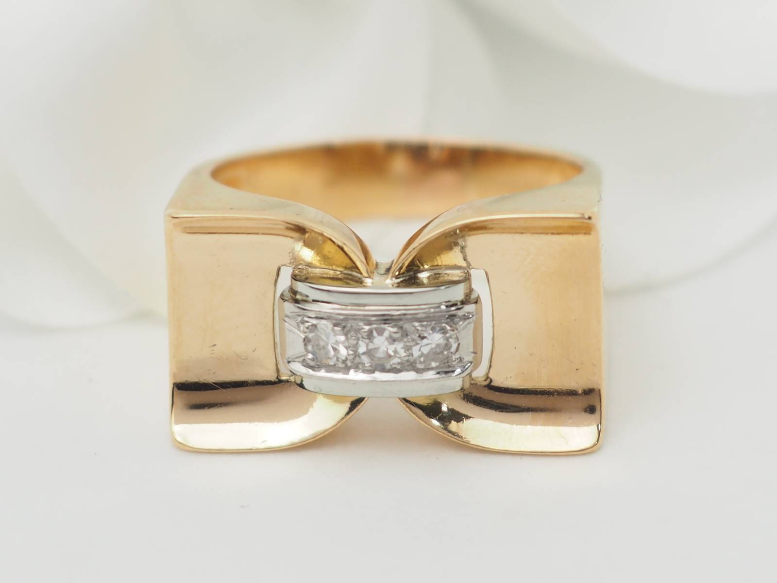 Bague Tank en or jaune et diamants