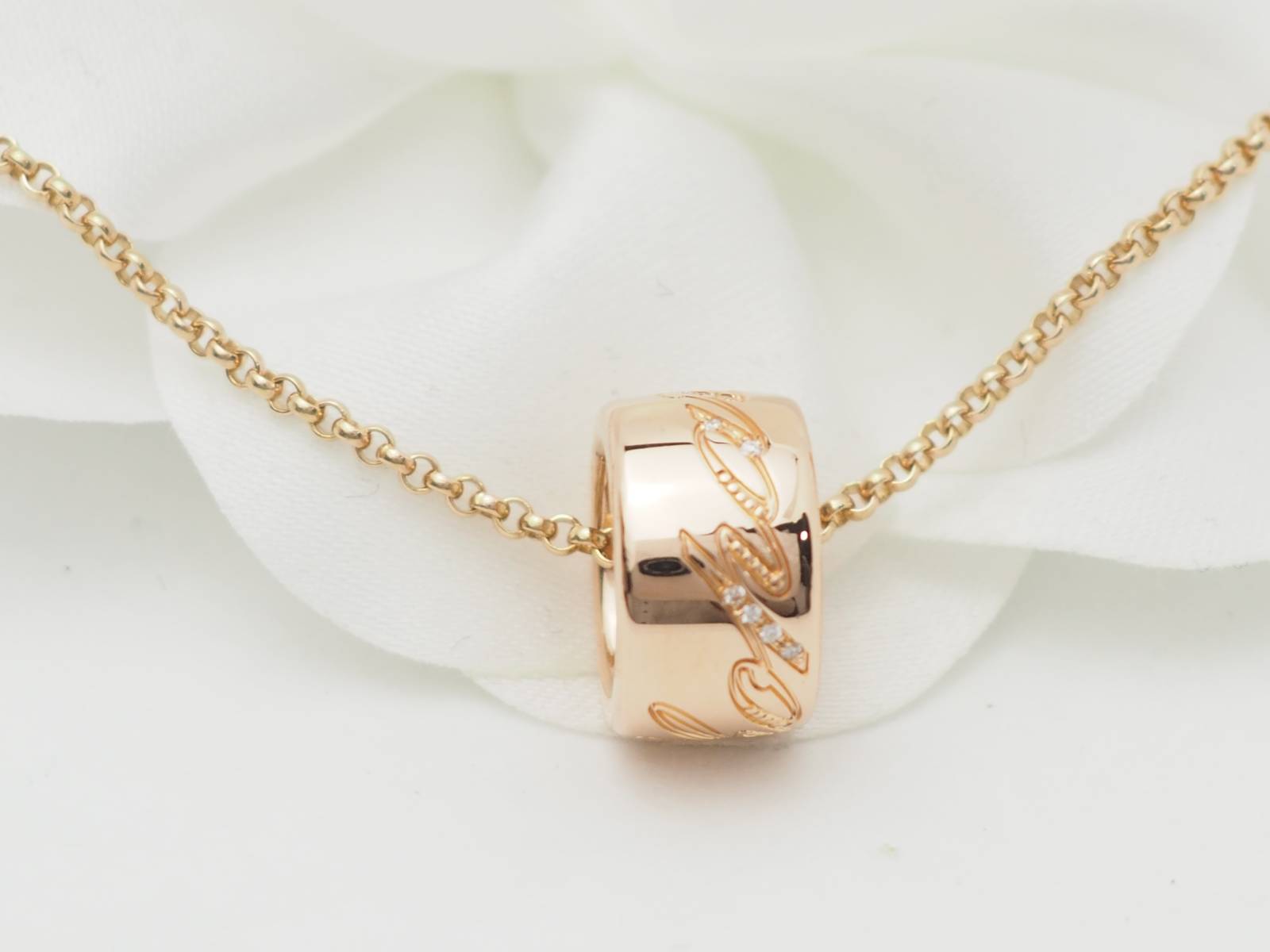 Collier Chopard en or rose et diamants