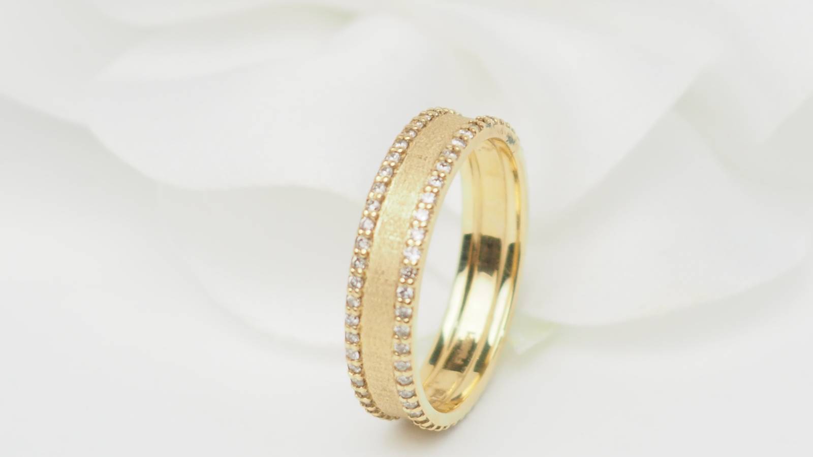 Bague Mauboussin "La vie Parisienne" or jaune et diamants