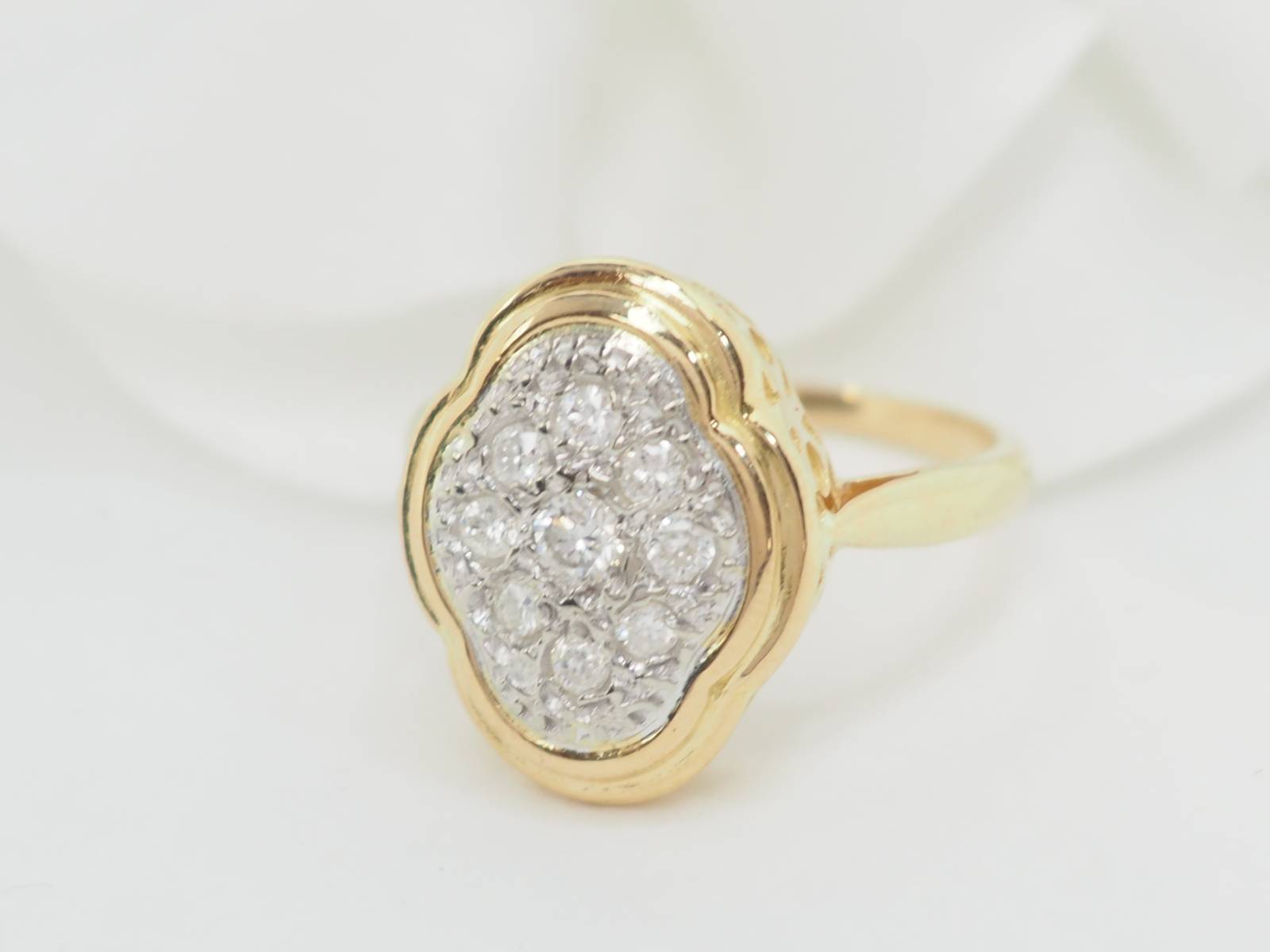 Bague vintage en or jaune et diamants