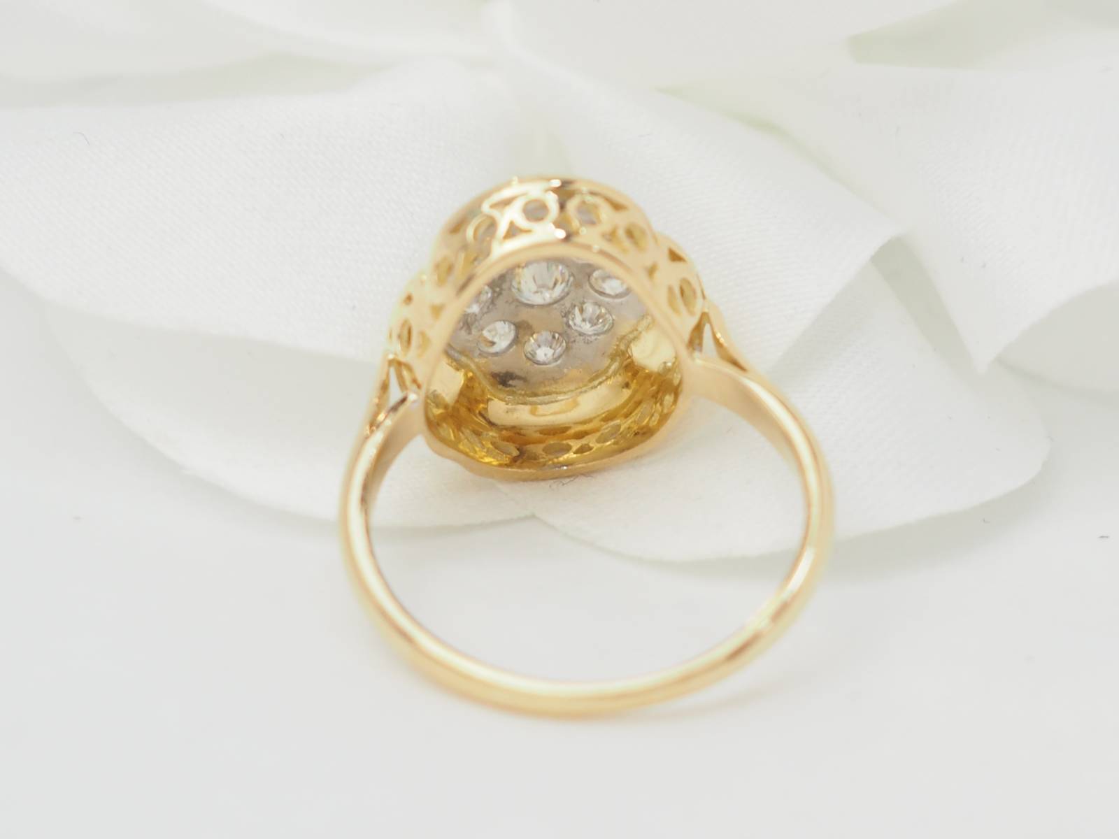 Bague vintage en or jaune et diamants