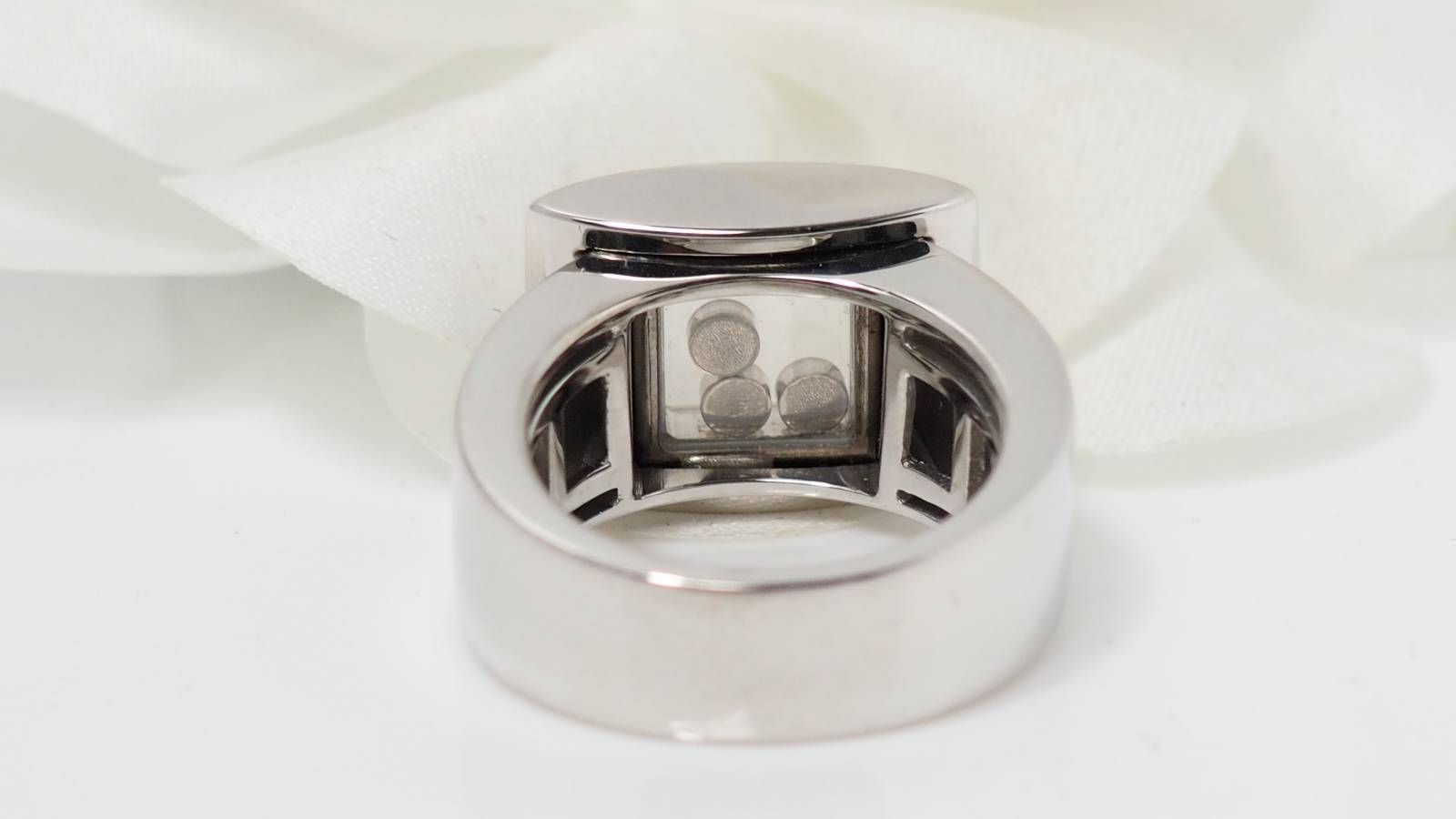 Chopard, Happy Diamonds ring White gold Diamonds