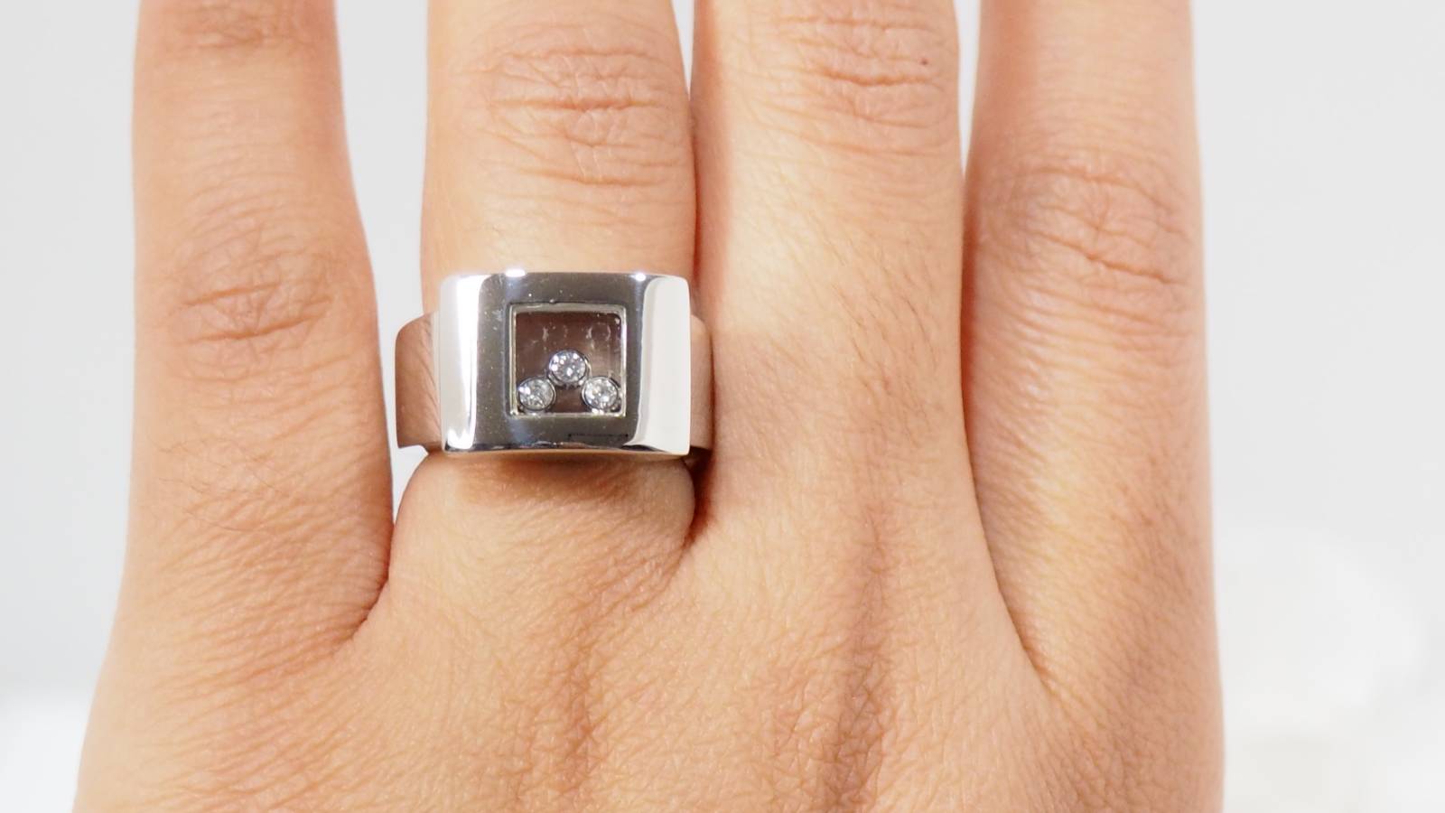 Chopard, bague Happy Diamonds Or blanc Diamants