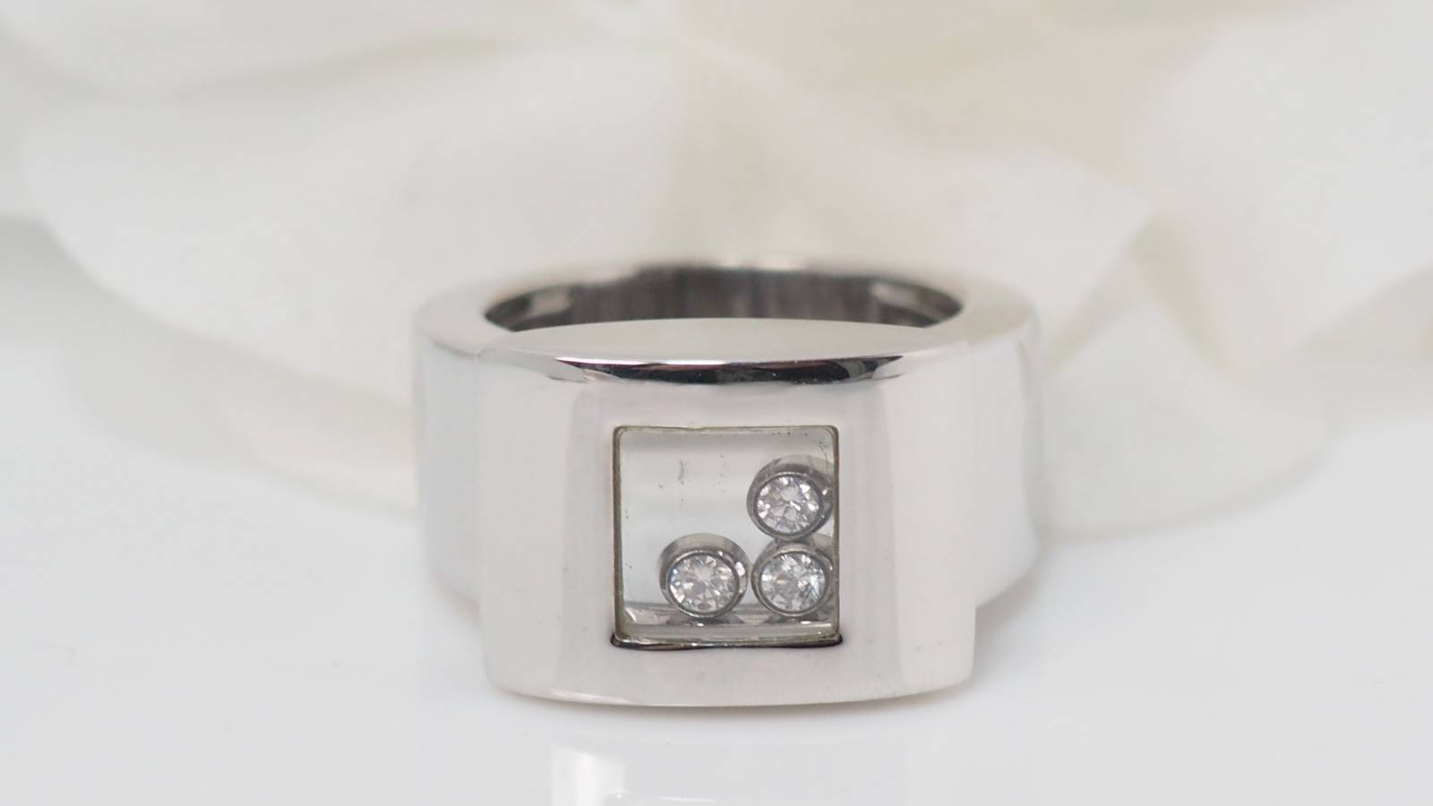 Chopard, bague Happy Diamonds Or blanc Diamants