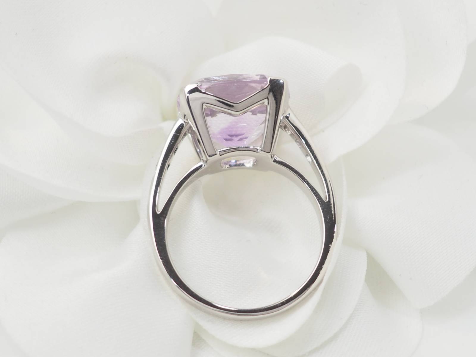 Boutons de manchette Cartier, "Santos Dumont", or et acier.