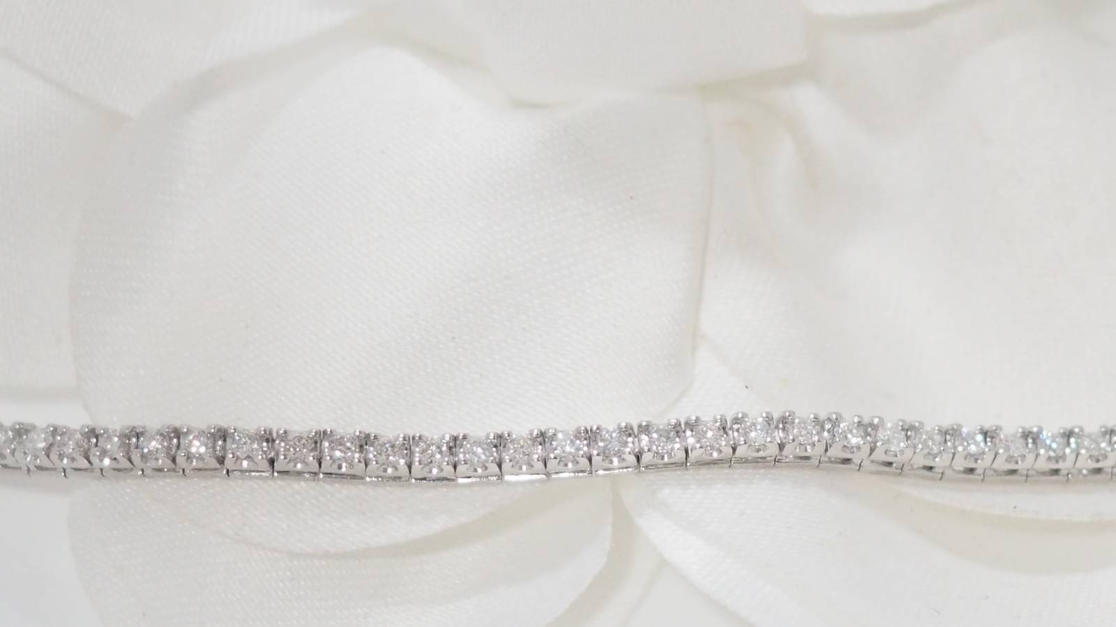 Bracelet rivière en or blanc et diamants 1ct