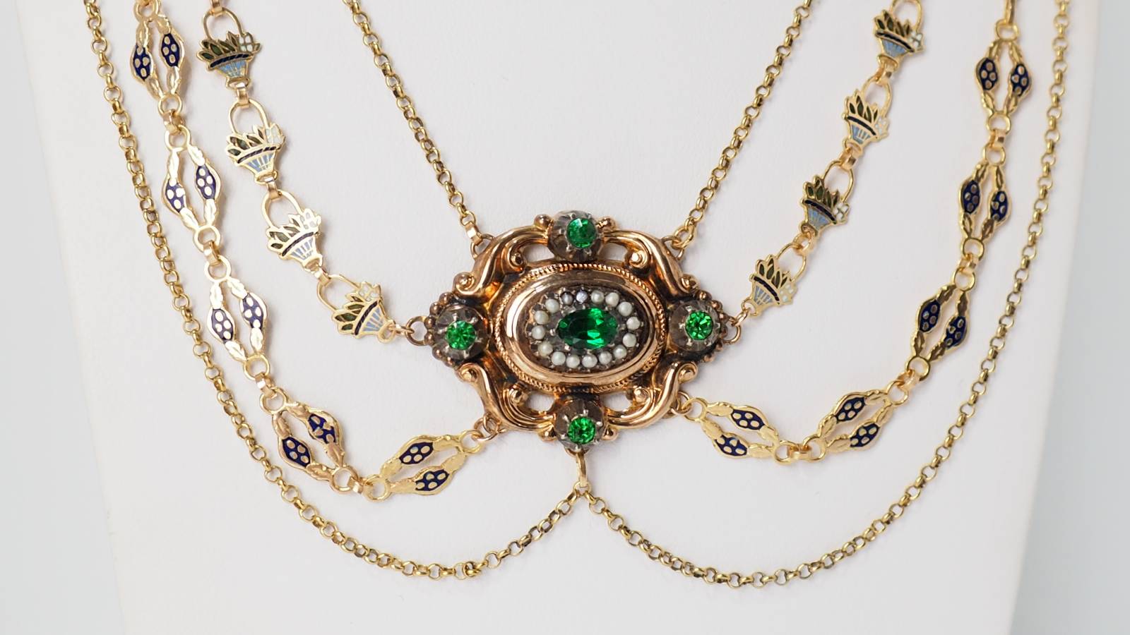 Collier esclave du XIXème siècle en or émaillé et perles fines