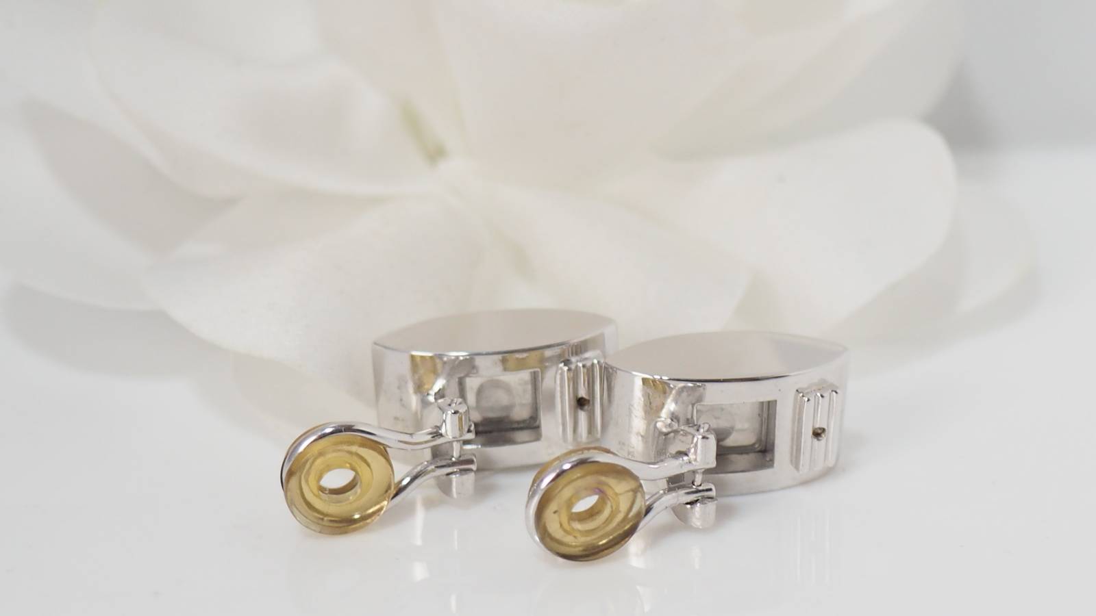 Chopard, Happy Diamonds earrings