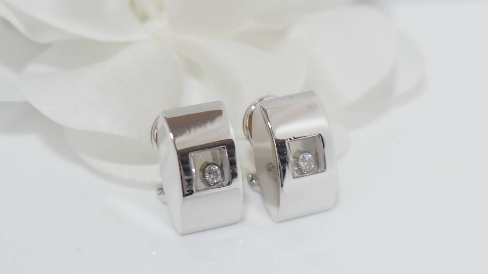 Chopard, Happy Diamonds earrings