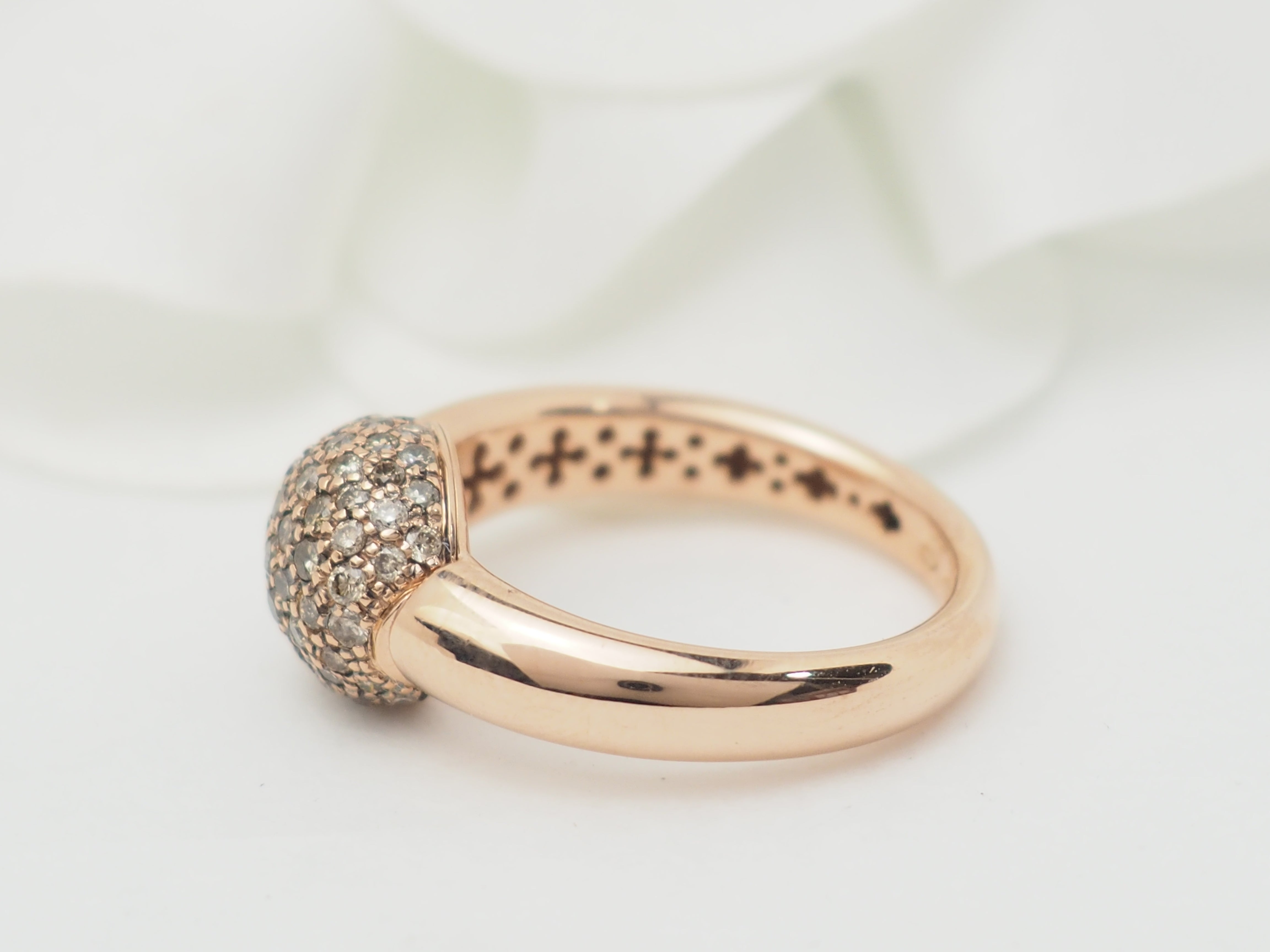 Bague boule en or rose et diamants cognac