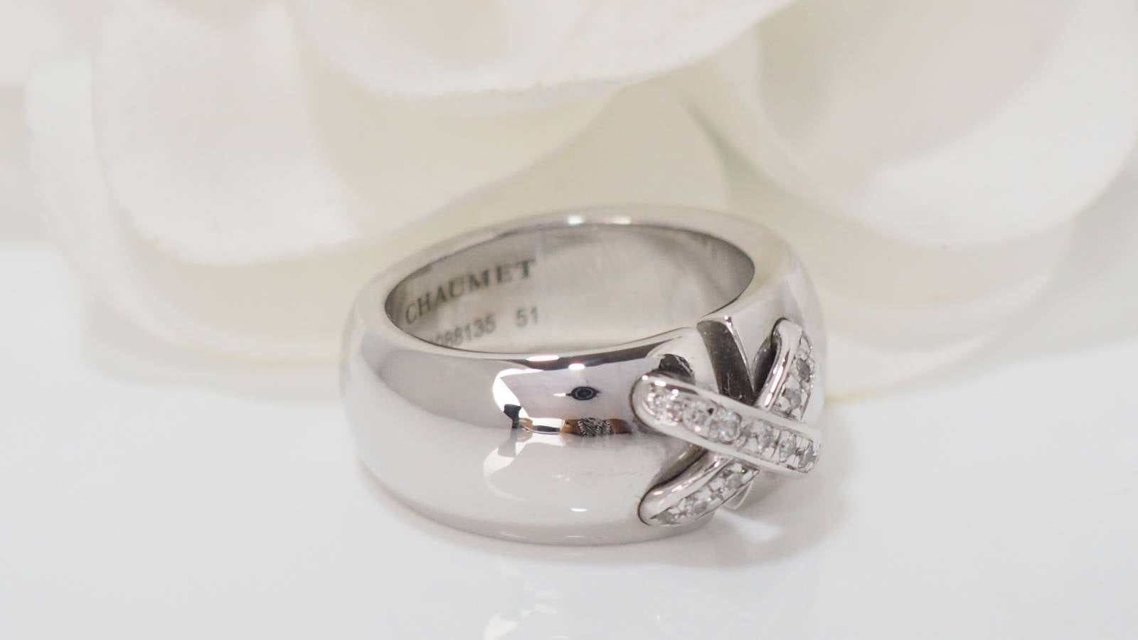 Bague Chaumet double Liens en or blanc et diamants