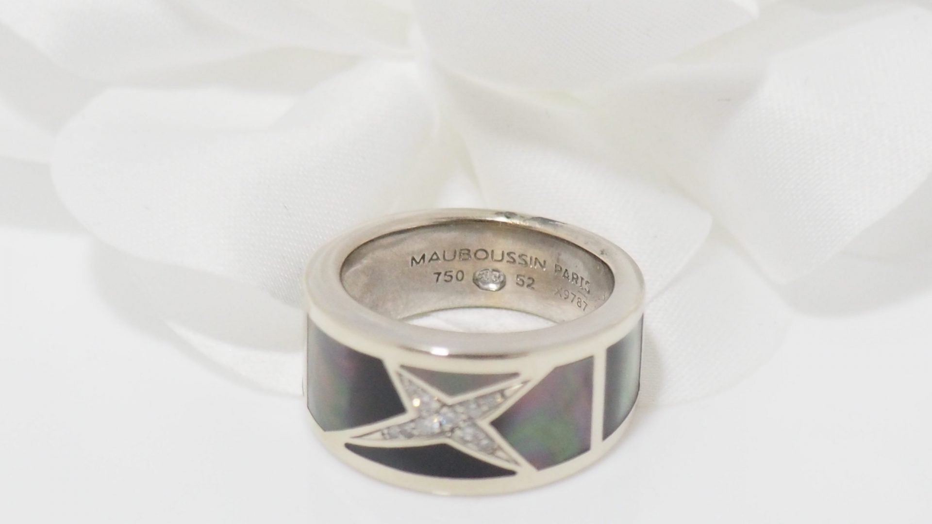 Mauboussin, Etoile Beauté ring
