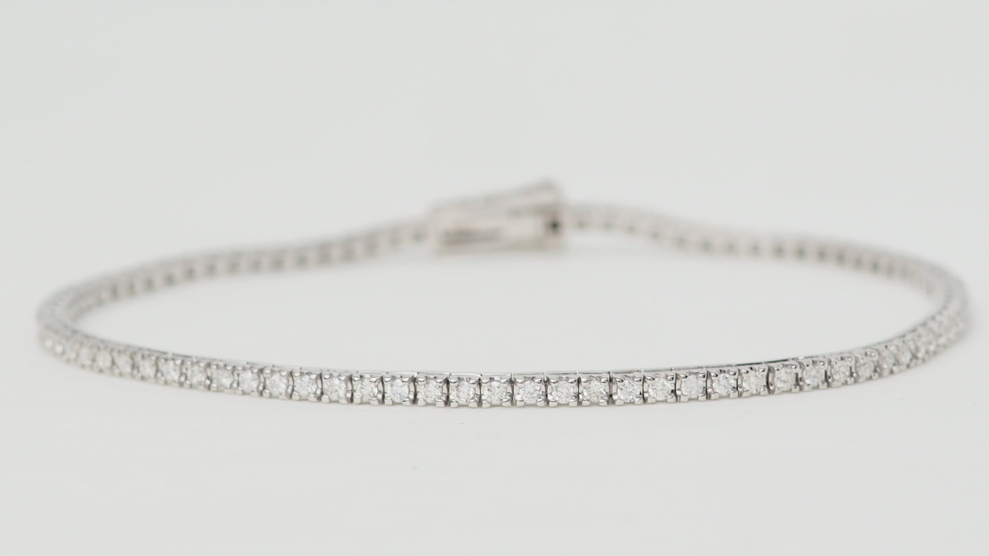 Bracelet rivière en or blanc et diamants 1ct
