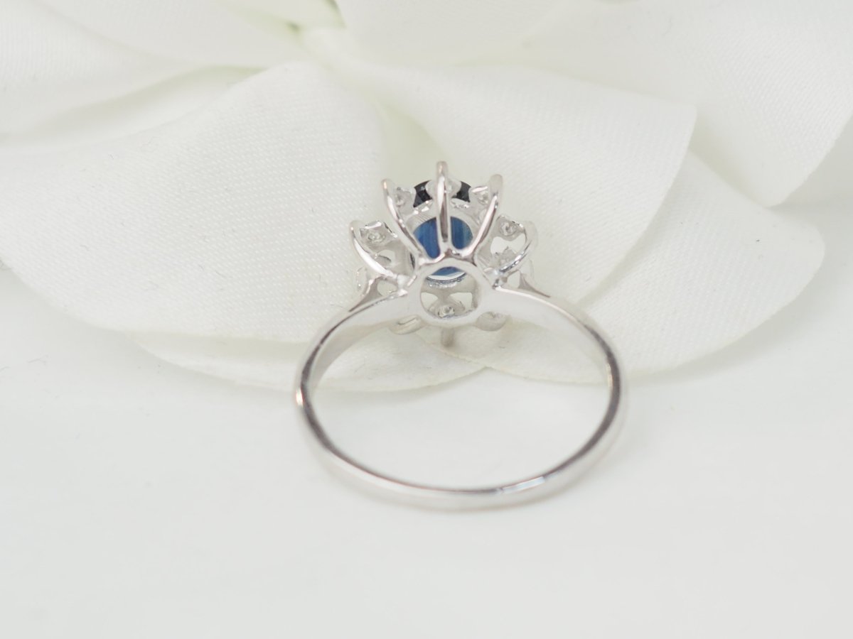 Bague marguerite en or blanc et saphir - Maison Eloe