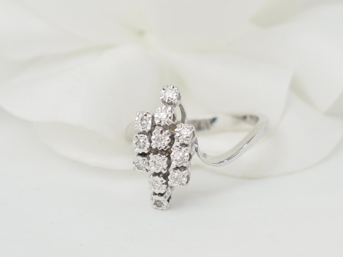 Bague vintage en or blanc et diamants - Maison Eloe