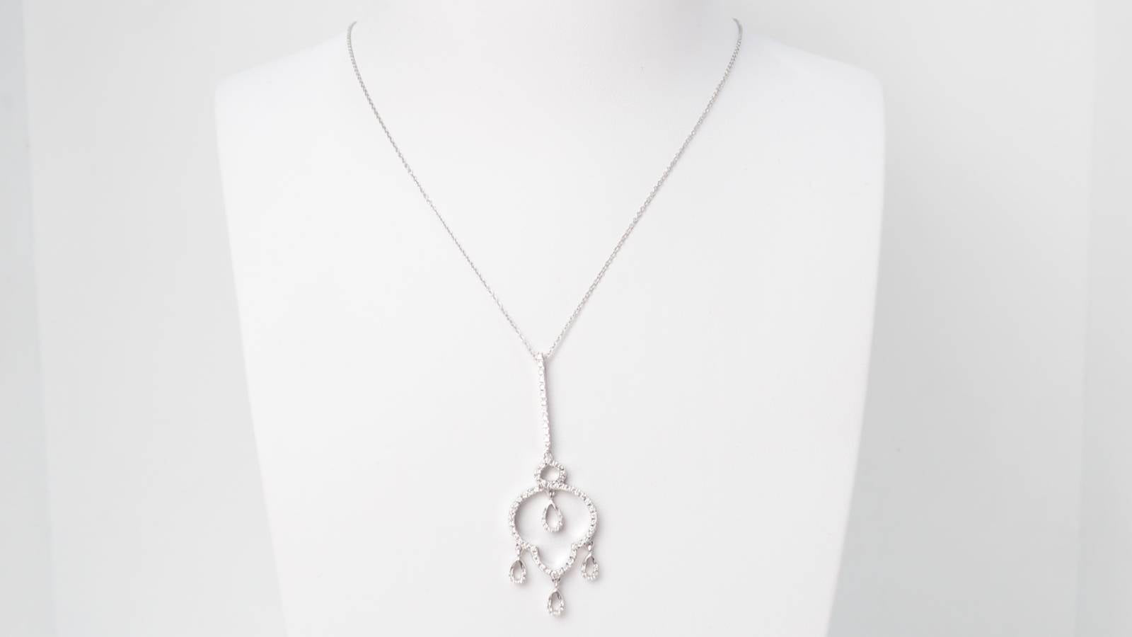 Collier en or blanc et diamants