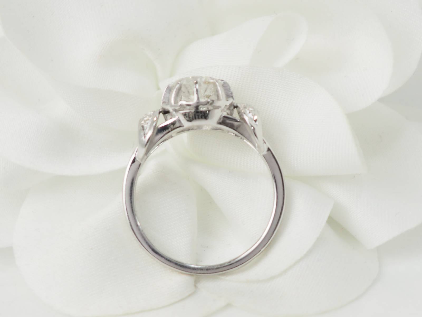 Bague solitaire en or blanc platine et diamant 1,20ct