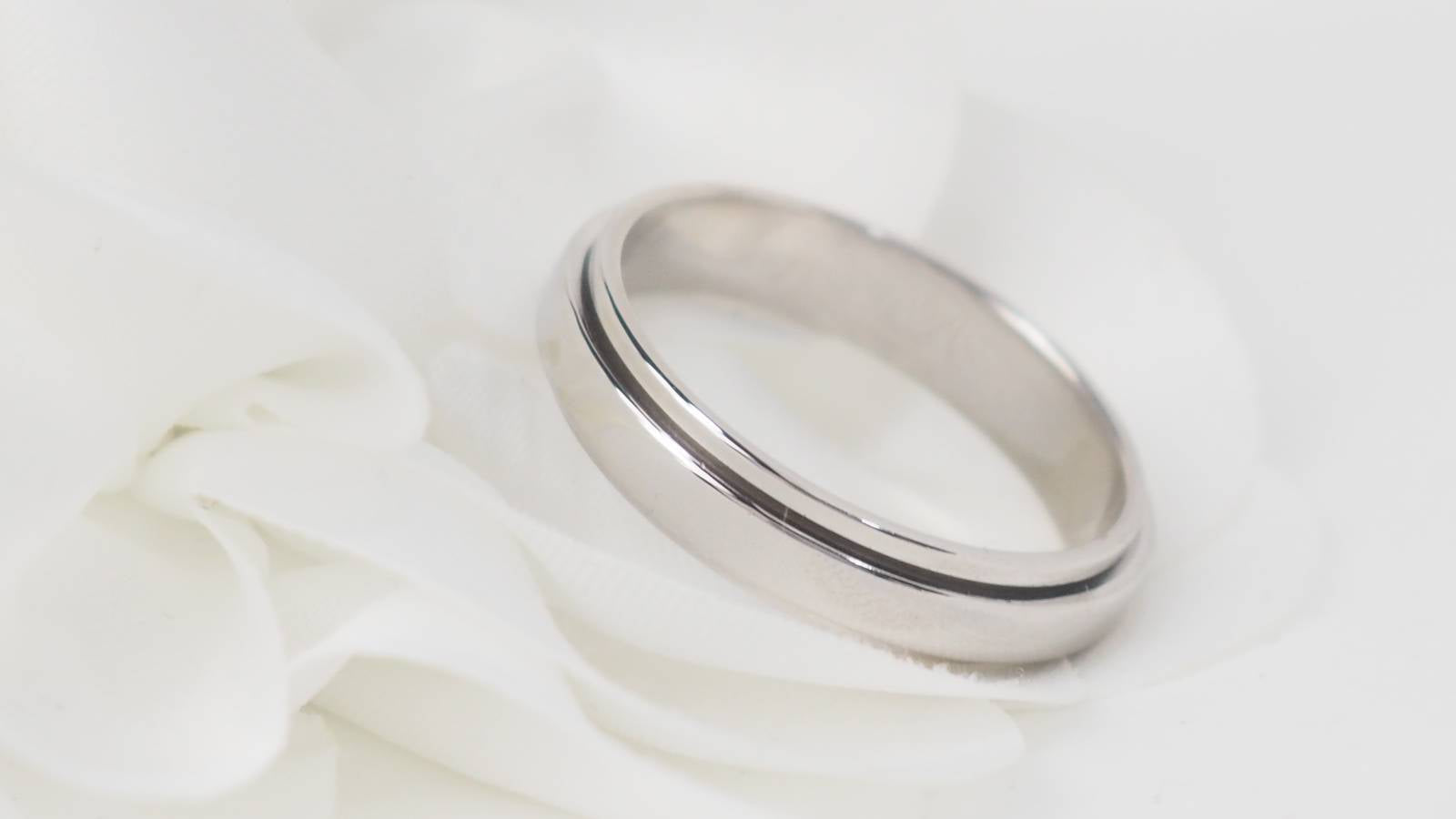 Alliance Piaget Possession en or blanc