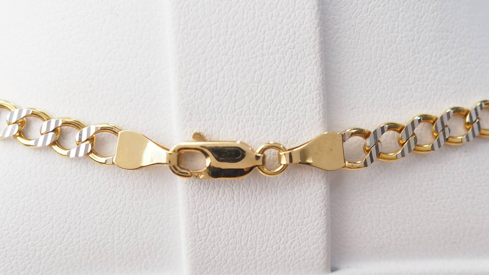 Collier maille fantaisie en or jaune