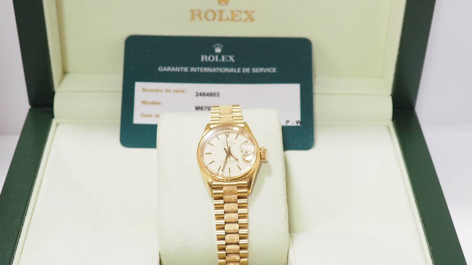 Rolex Lady Oyster Perpetual Date Just watch in gold on gold