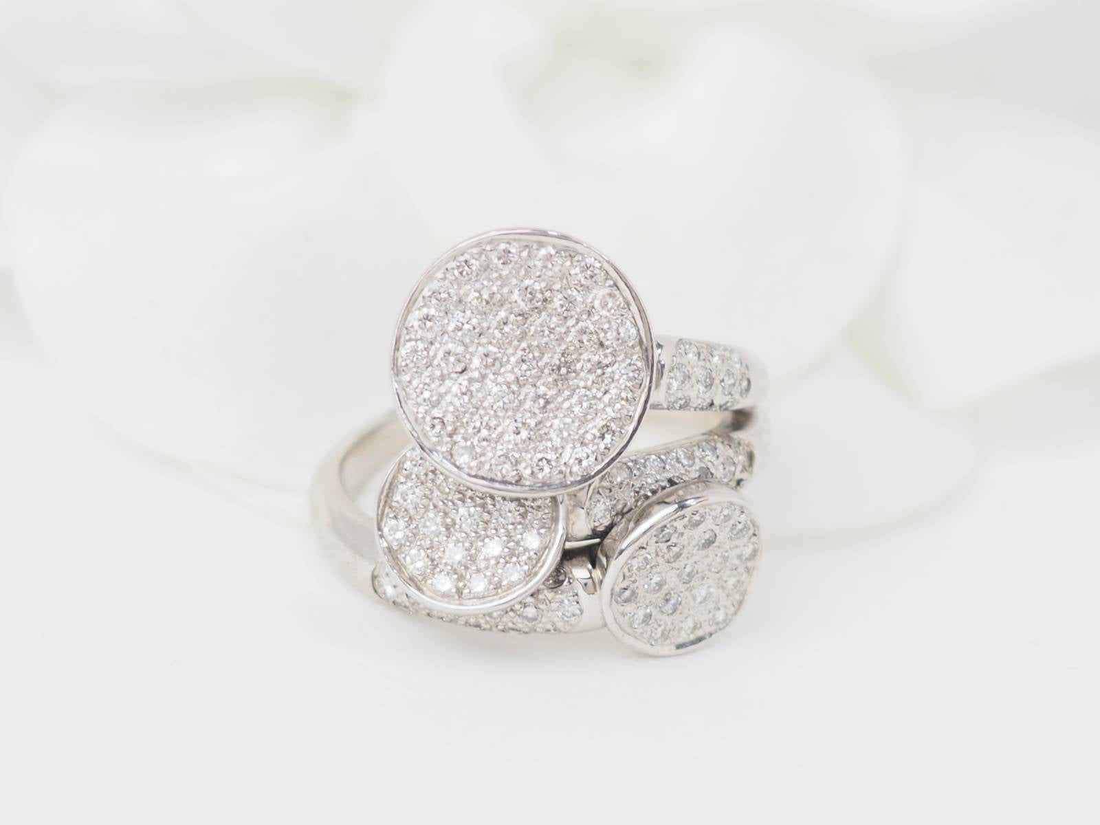 Bague en or blanc et diamants