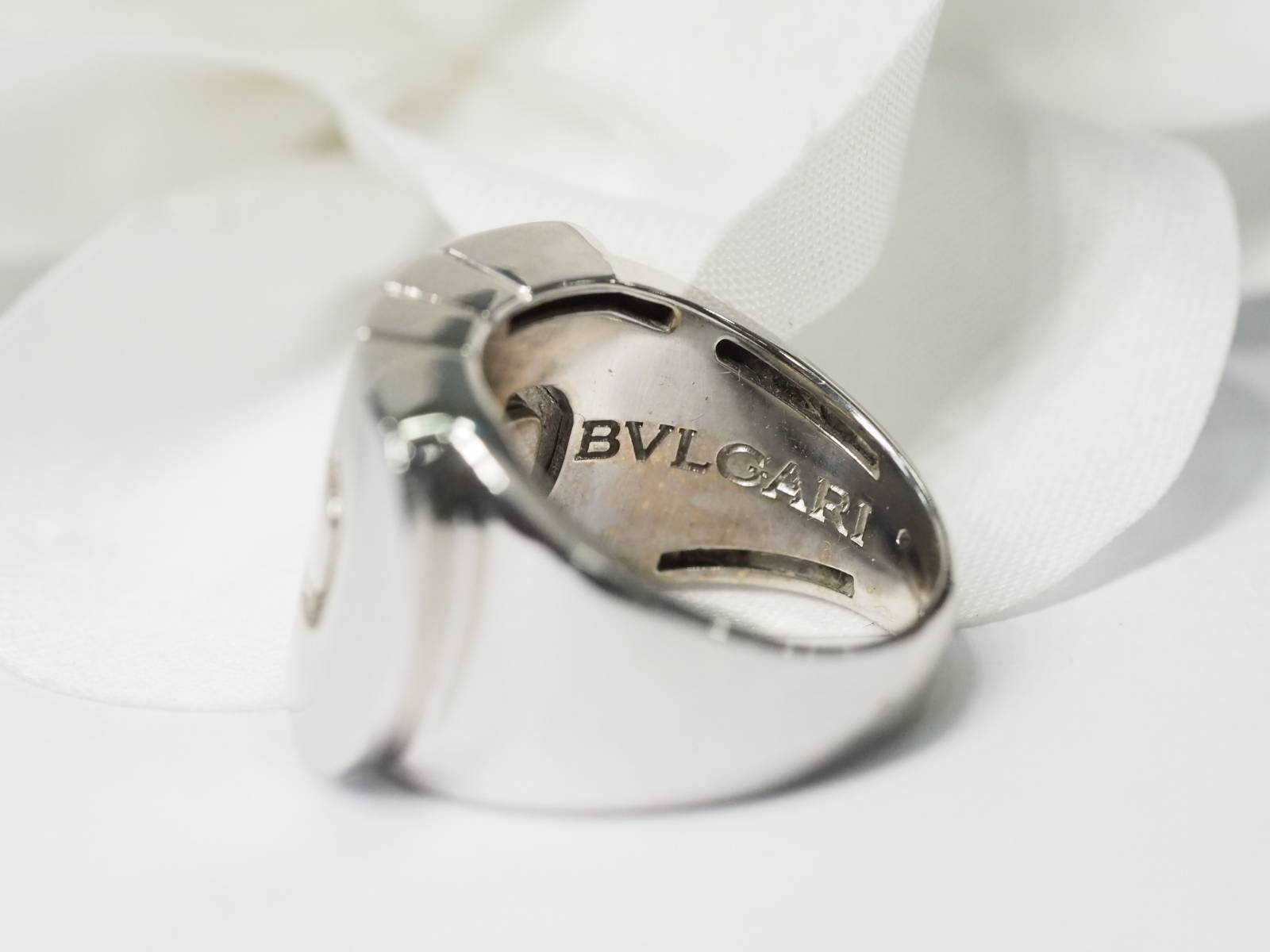 Bague Bvlgari Parentesi en or blanc