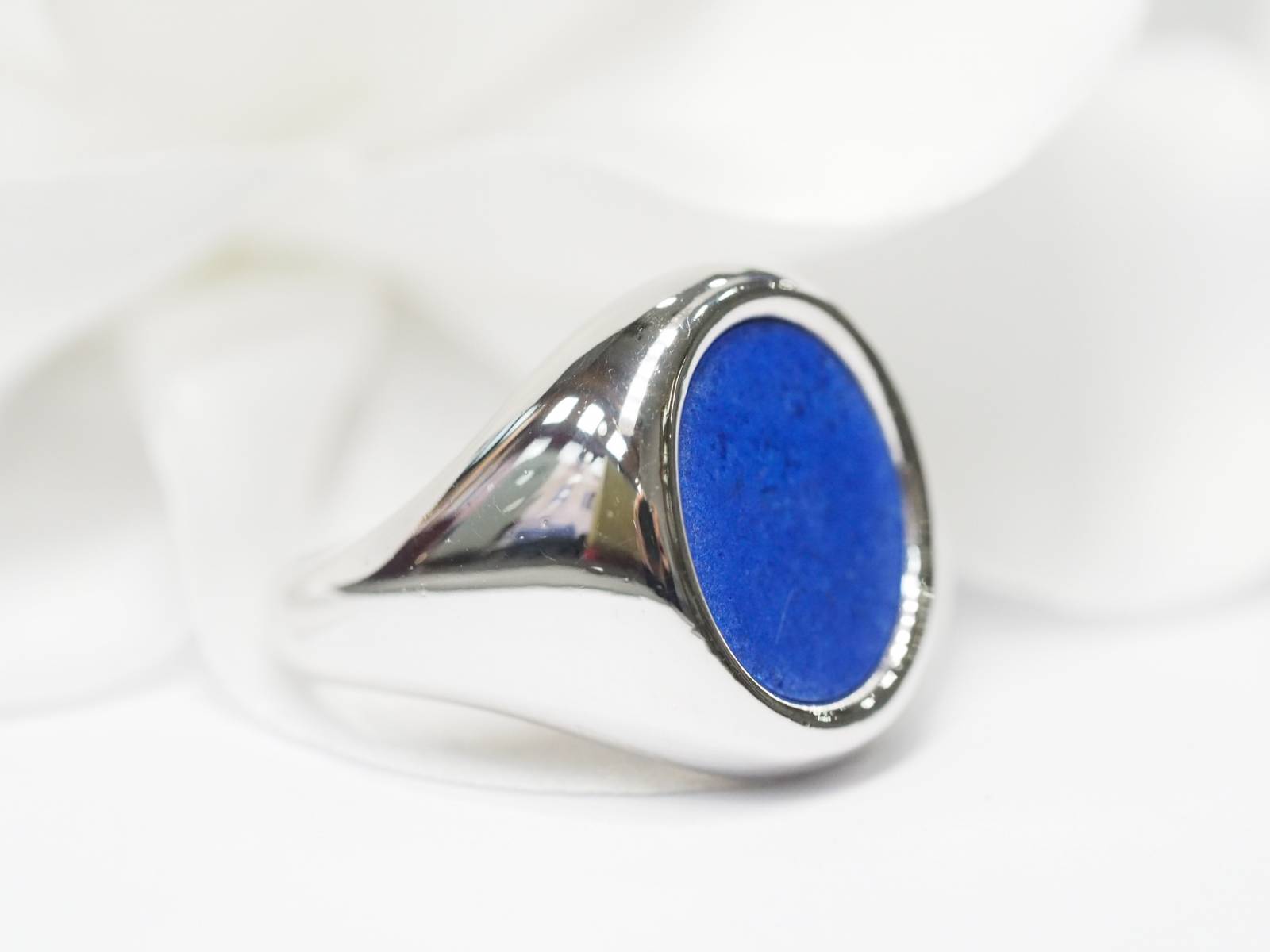 Boucheron, White Gold Lapis Lazuli Ring