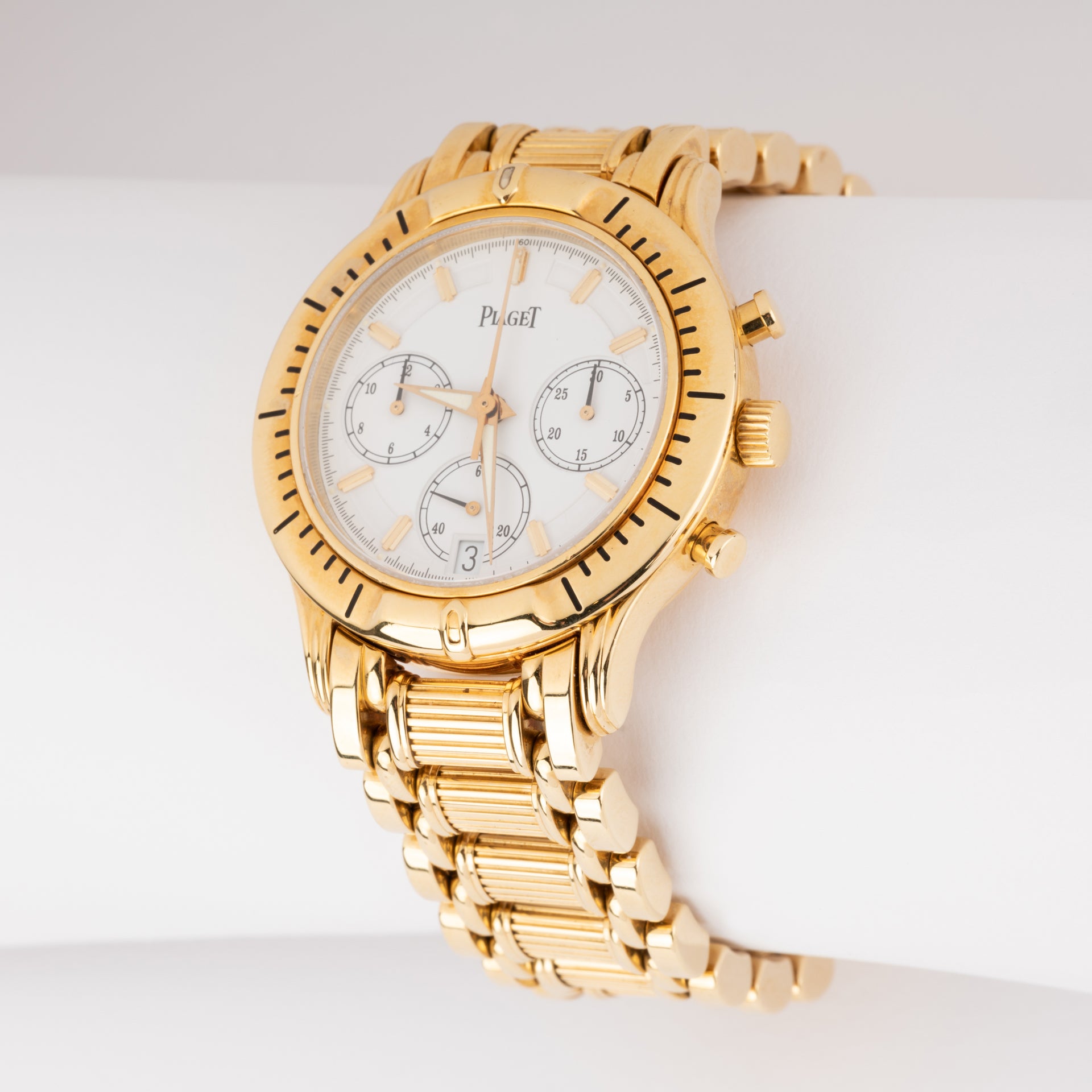 Piaget Polo watch in yellow gold on yellow gold chronograph