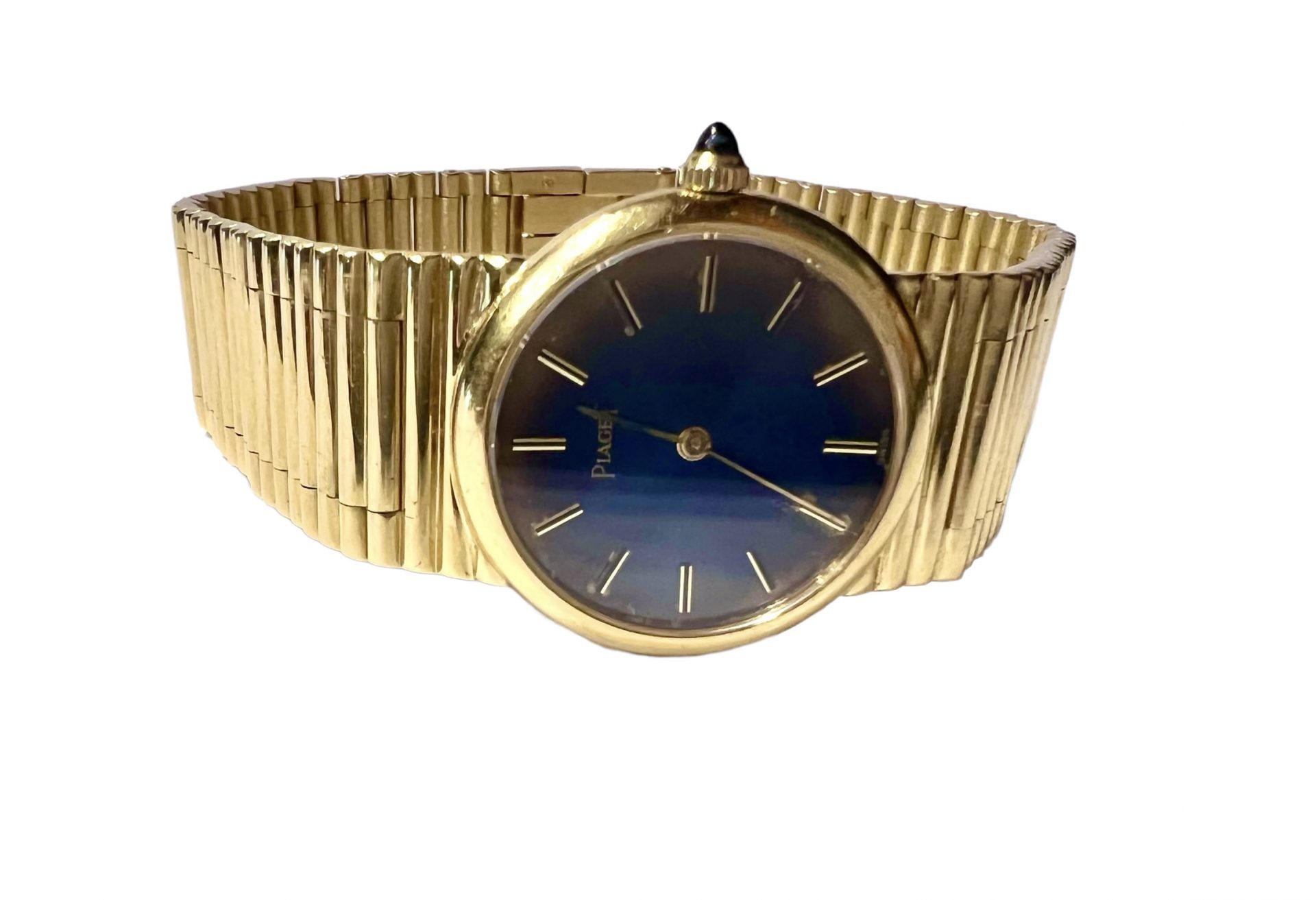 A Piaget watch in 18K yellow gold