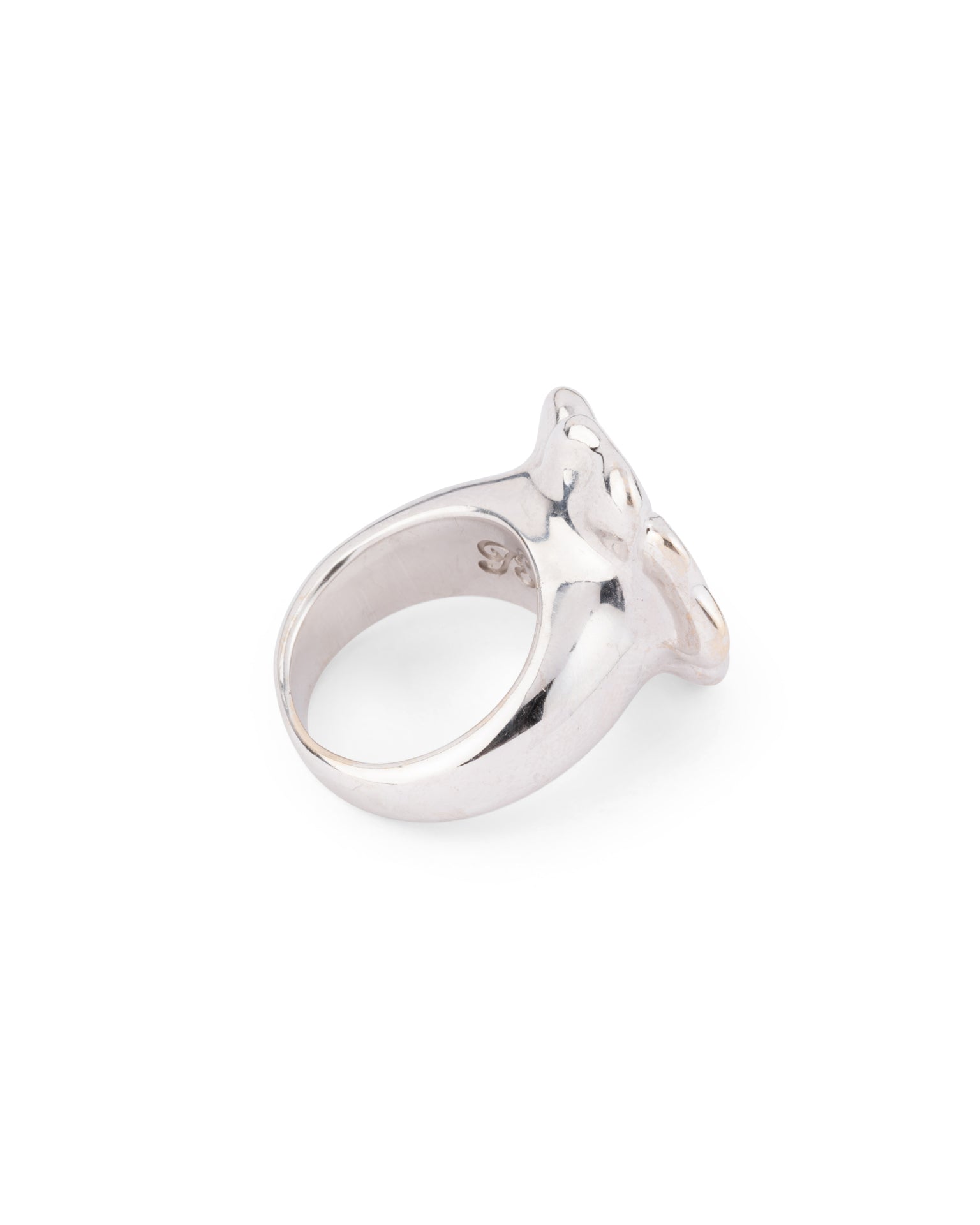 Poiray Vintage, White Gold and Diamond Flower Ring