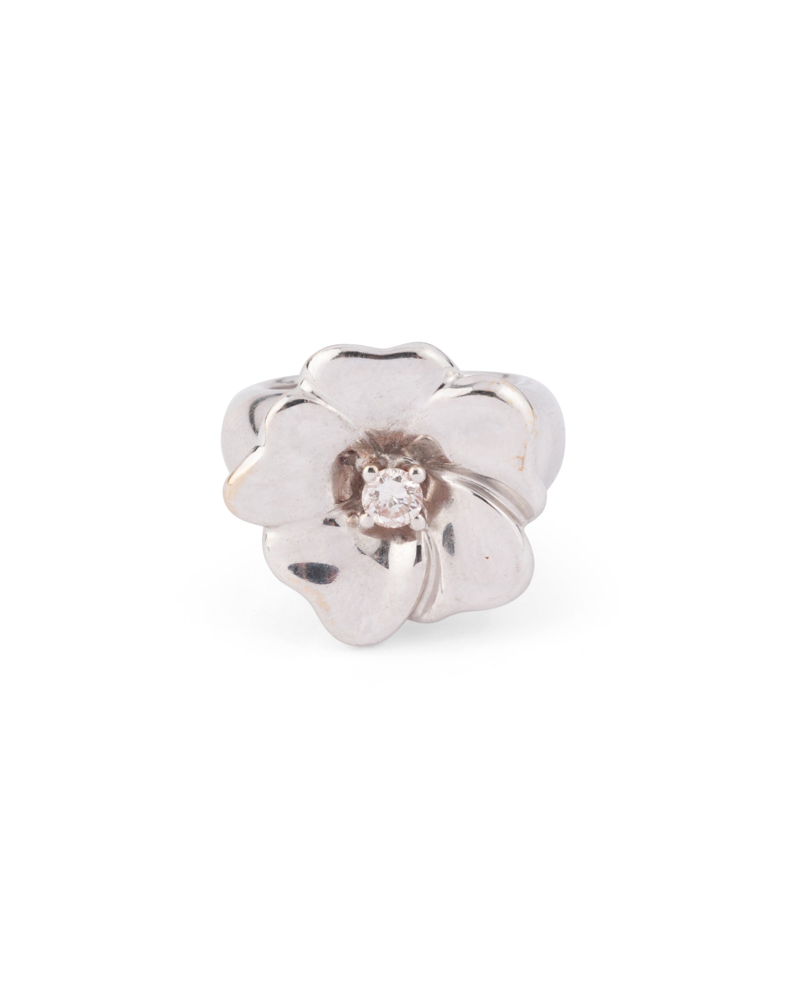 Poiray Vintage, Bague Fleur or blanc et Diamant