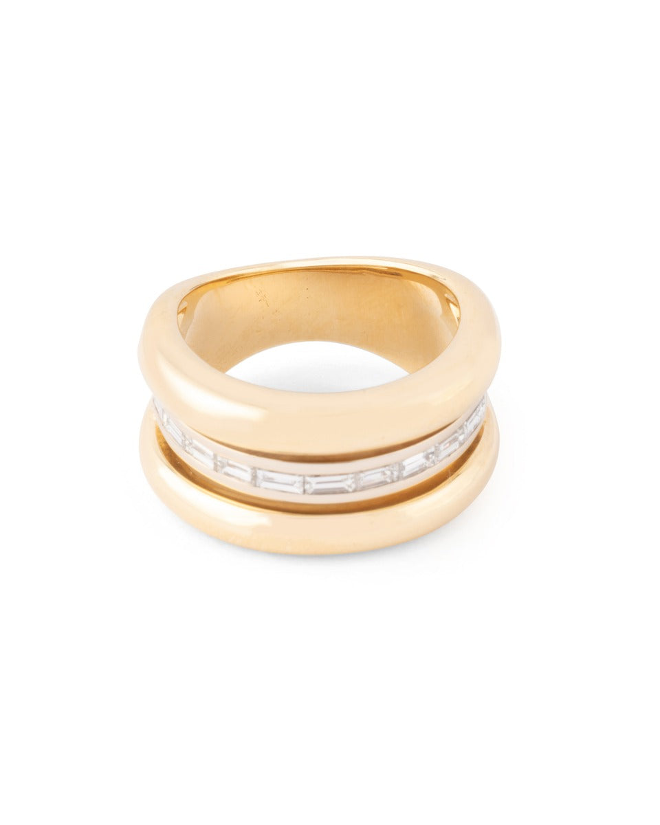 Poiray, 3-piece ring in 18K yellow gold and baguette diamonds