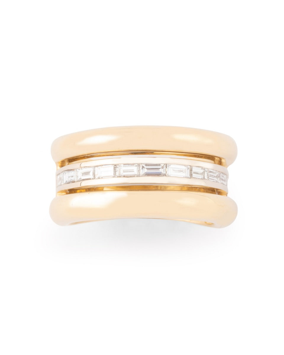 Poiray, bague 3 corps en or jaune 18 K et diamants baguette