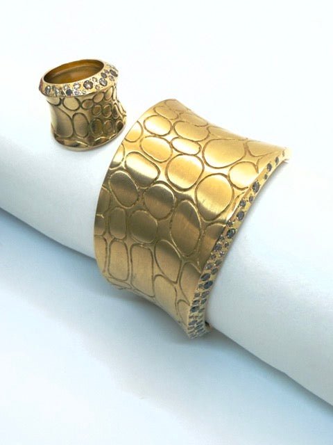 Pomellato vintage , bague Croco en or rose diamants - Maison Eloe