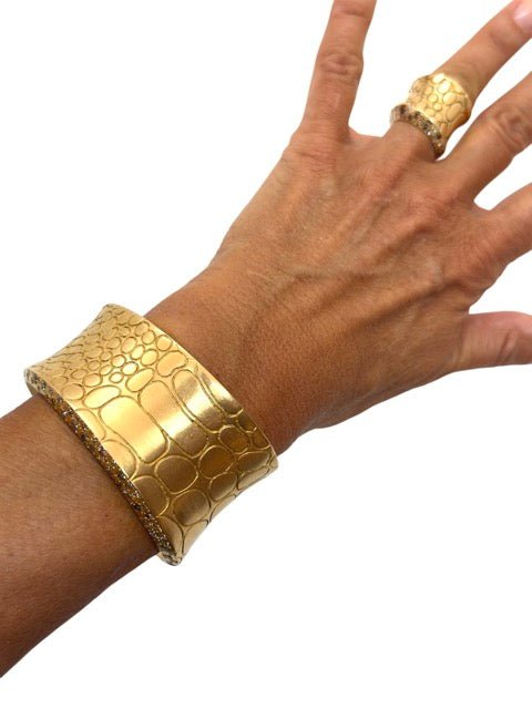 Pomellato vintage , bague Croco en or rose diamants - Maison Eloe