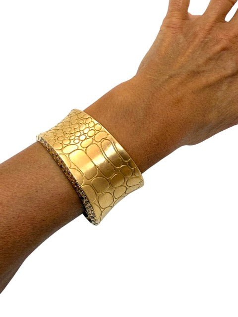 Pomellato vintage, bracelet modèle "Croco" en or rose et diamants - Maison Eloe