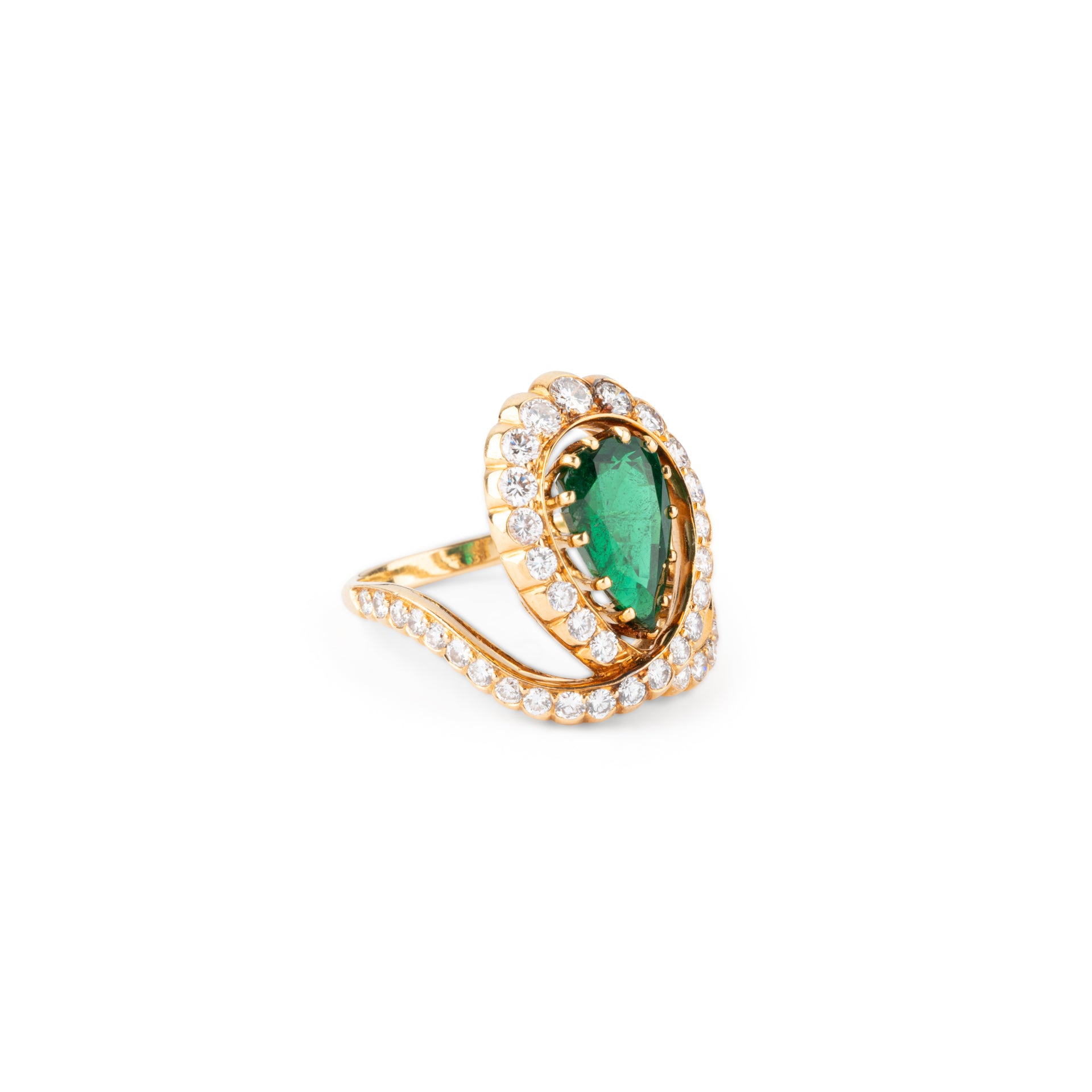 Reza, Bague Emeraude, diamants et or jaune