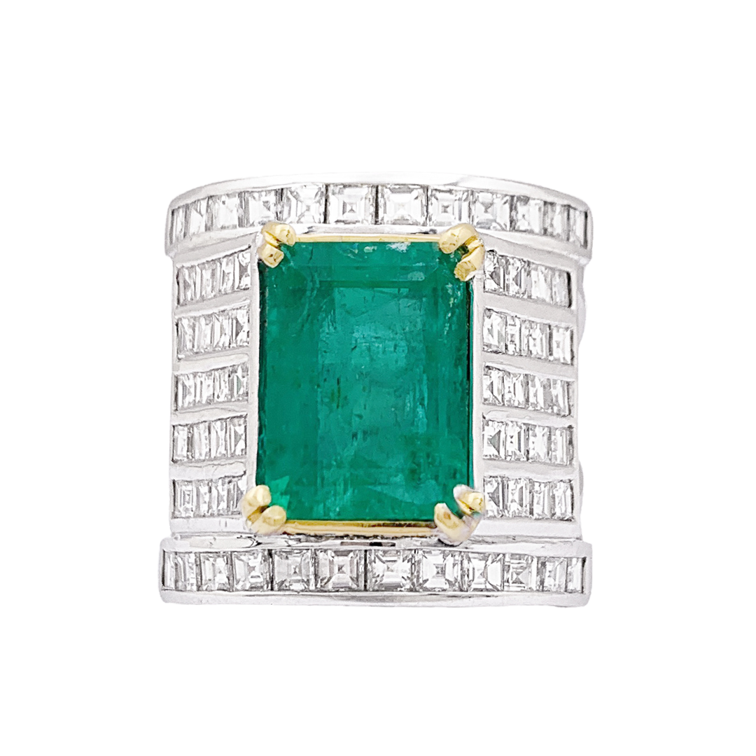 Importante bague Repossi deux ors, émeraude, diamants.