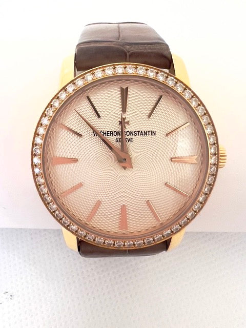 Vacheron Constantin, Montre Or Rose et Diamants sur Cuir