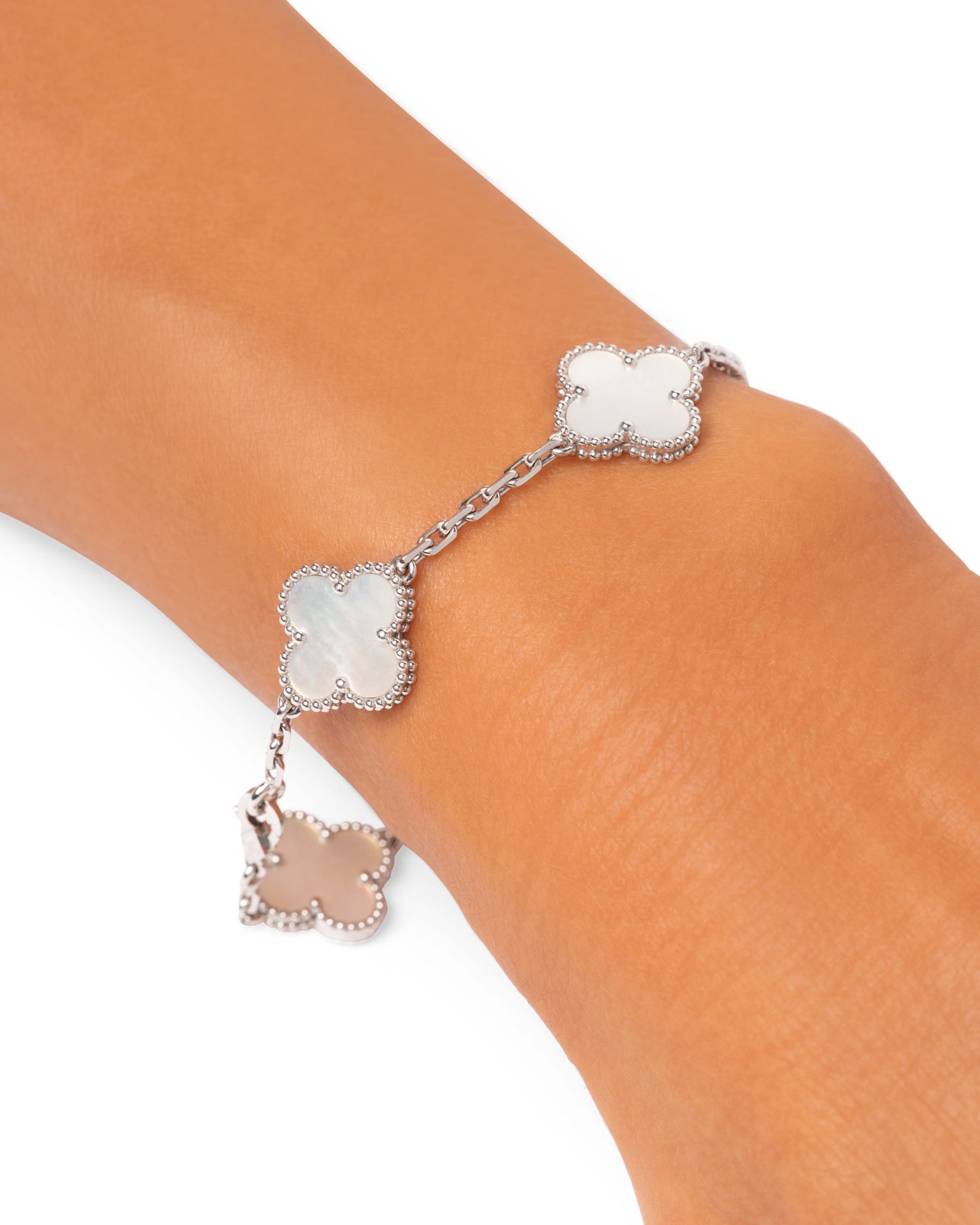 Van Cleef & Arpels Bracelet "Vintage Alhambra" 5 motifs nacre et or Blanc