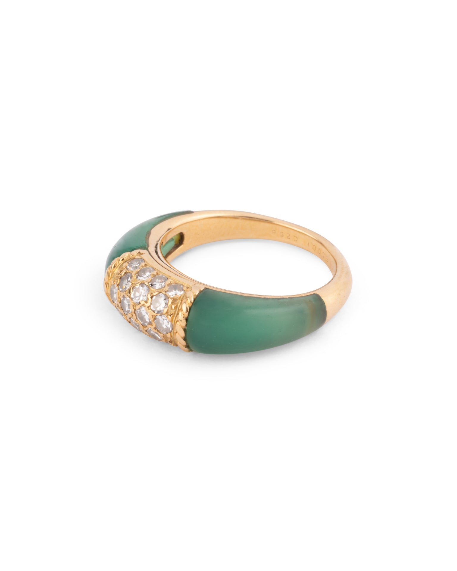 A Van Cleef & Arpels 'Philippines' ring in chrysoprase and 18K yellow gold